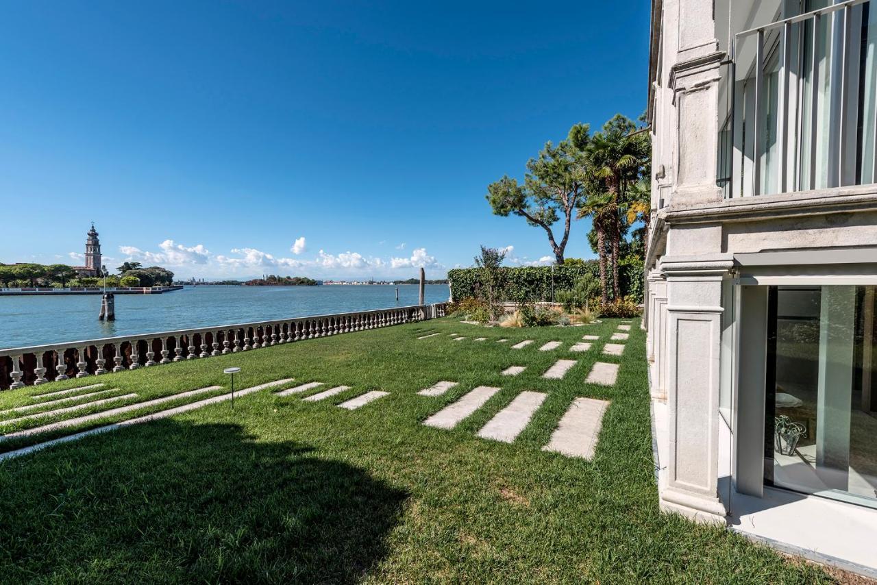 Ca' Delle Contesse - Villa On Lagoon With Private Dock And Spectacular View Lido de Venise Extérieur photo