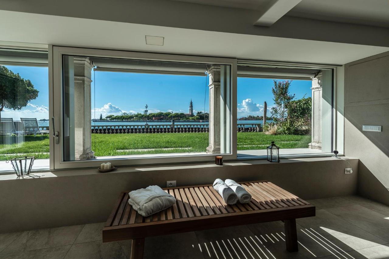 Ca' Delle Contesse - Villa On Lagoon With Private Dock And Spectacular View Lido de Venise Extérieur photo