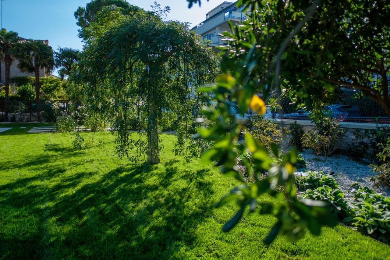 Ca' Delle Contesse - Villa On Lagoon With Private Dock And Spectacular View Lido de Venise Extérieur photo